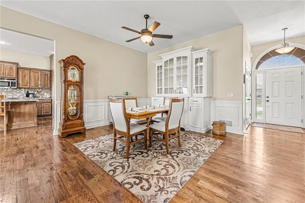 9920 N Manning Avenue — photo 3