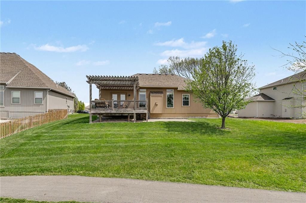 9920 N Manning Avenue — photo 24