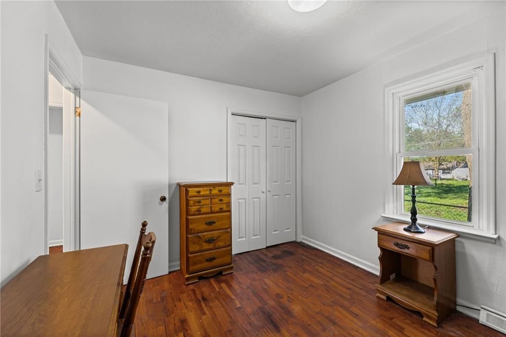 401 S Madison Street — photo 12