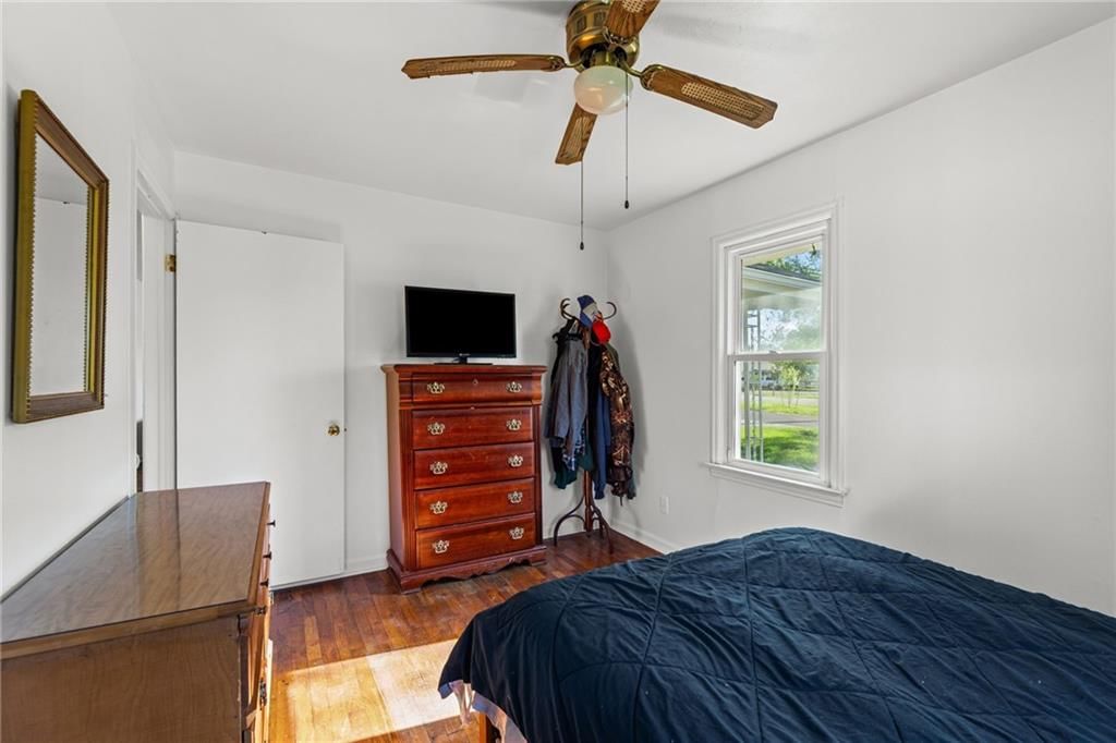401 S Madison Street — photo 16