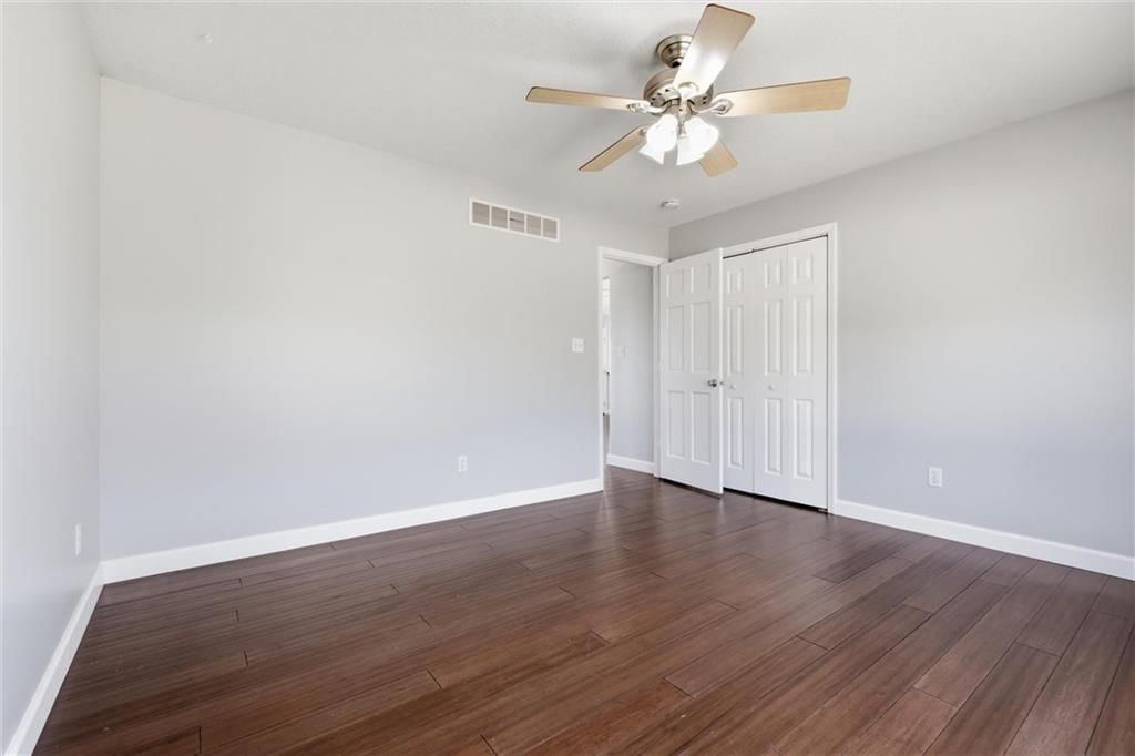 1902 E 300 Road — photo 15