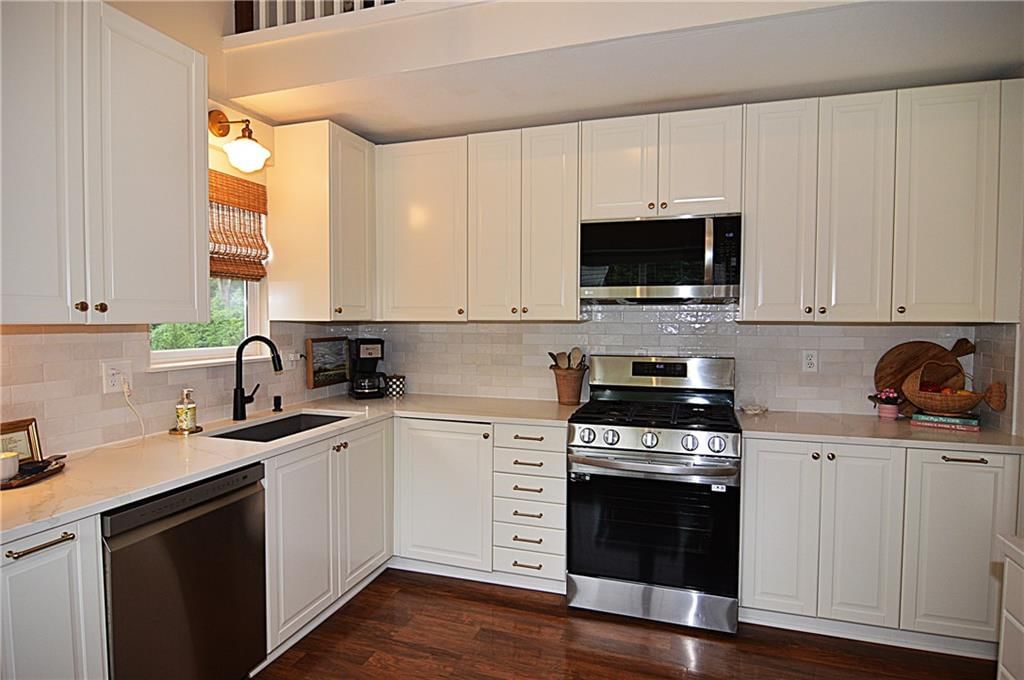 13908 S Brookwood Court — photo 12