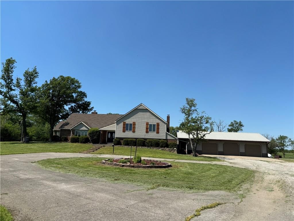 1358 26000 Road — photo 3