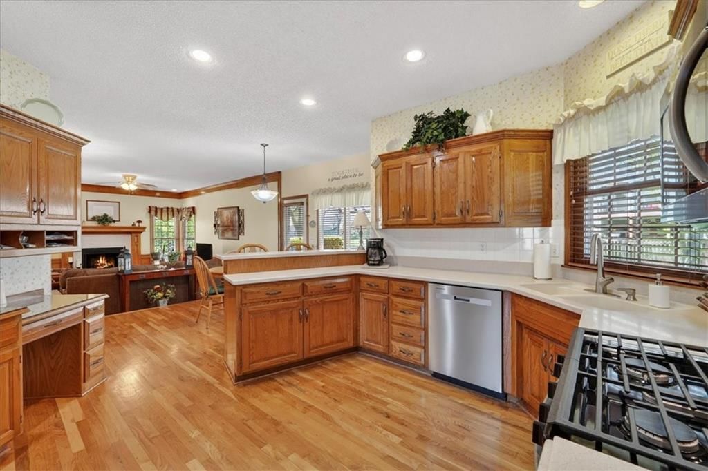 13162 England Street — photo 10