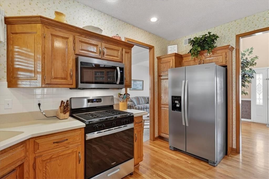 13162 England Street — photo 11