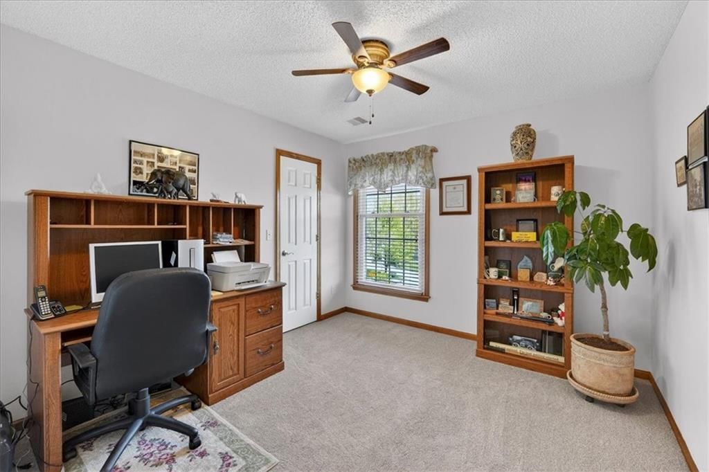 13162 England Street — photo 35