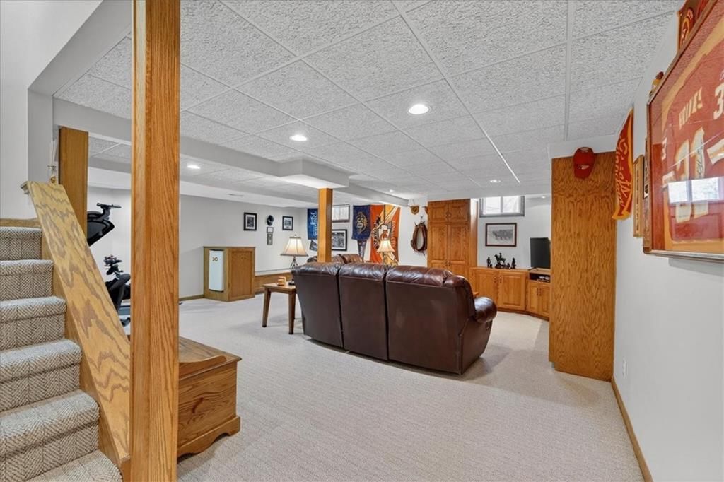 13162 England Street — photo 37
