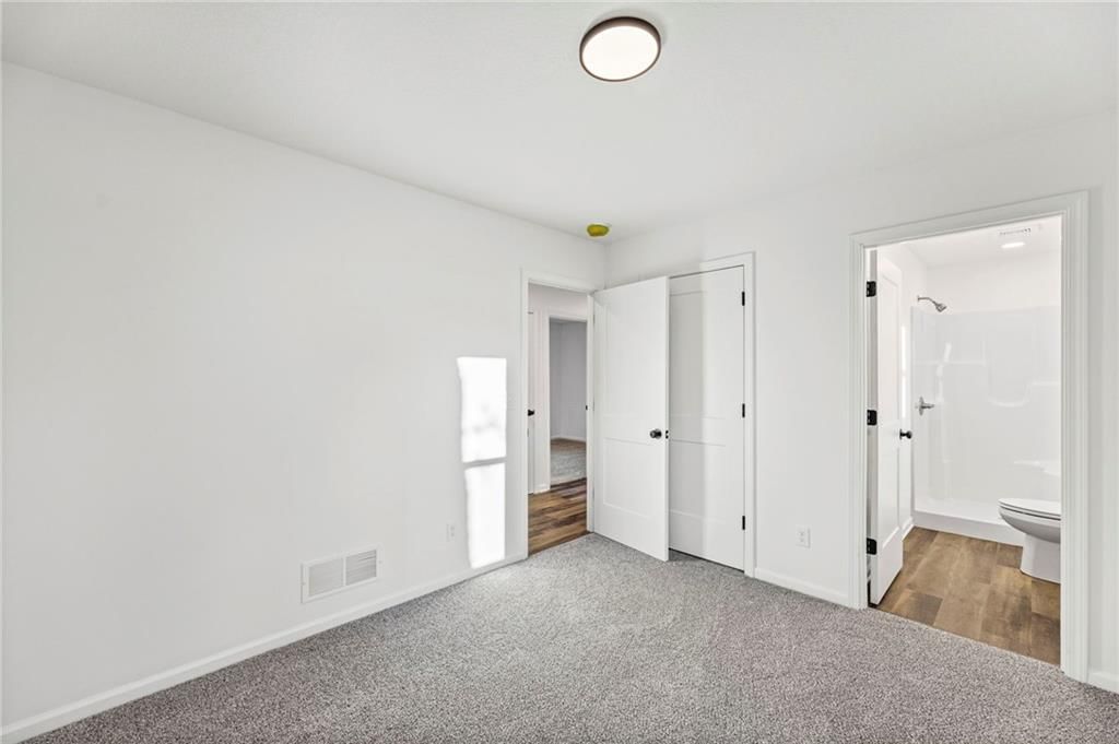 312 E 5th Street — photo 15