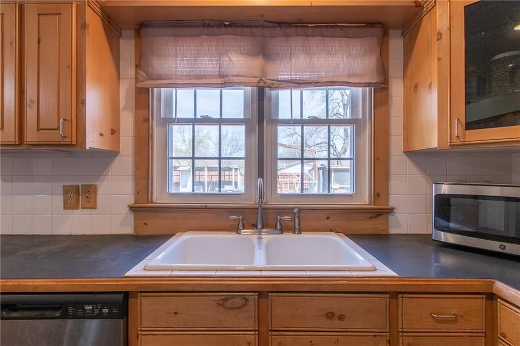 310 Chapel Street — photo 8