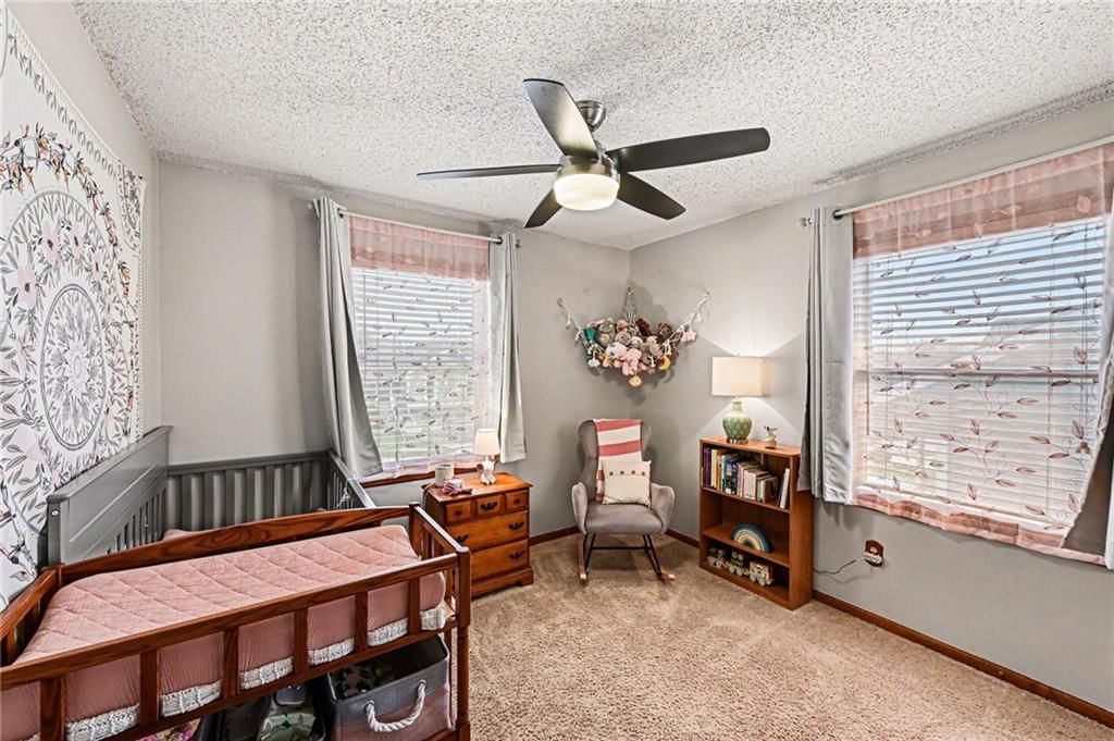 304 Mesa Drive — photo 16