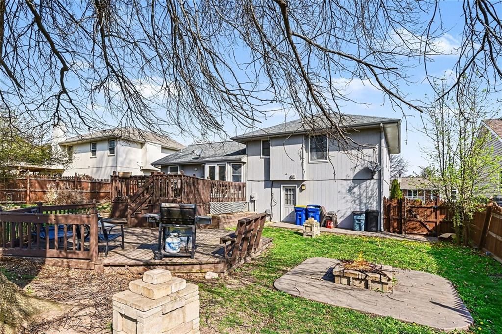 304 Mesa Drive — photo 30