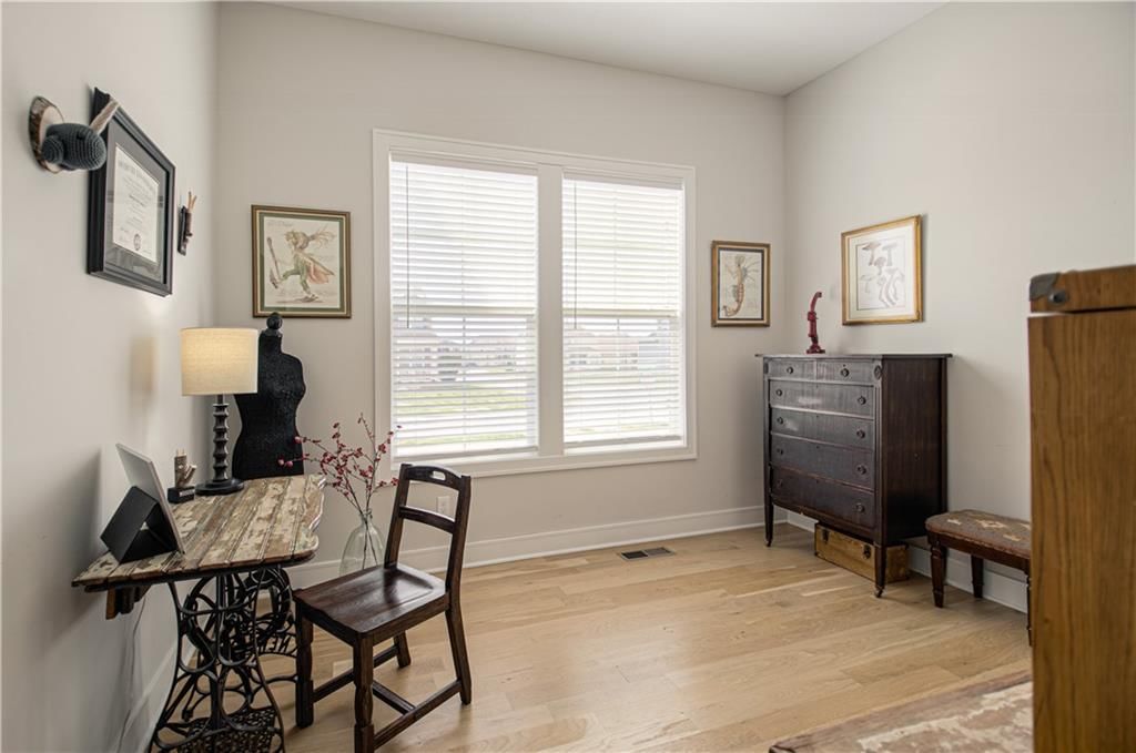 1542 SW Arbor Park Drive — photo 27