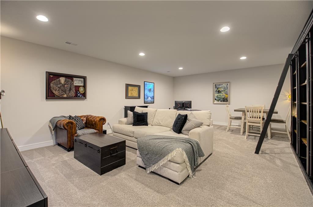 1542 SW Arbor Park Drive — photo 32