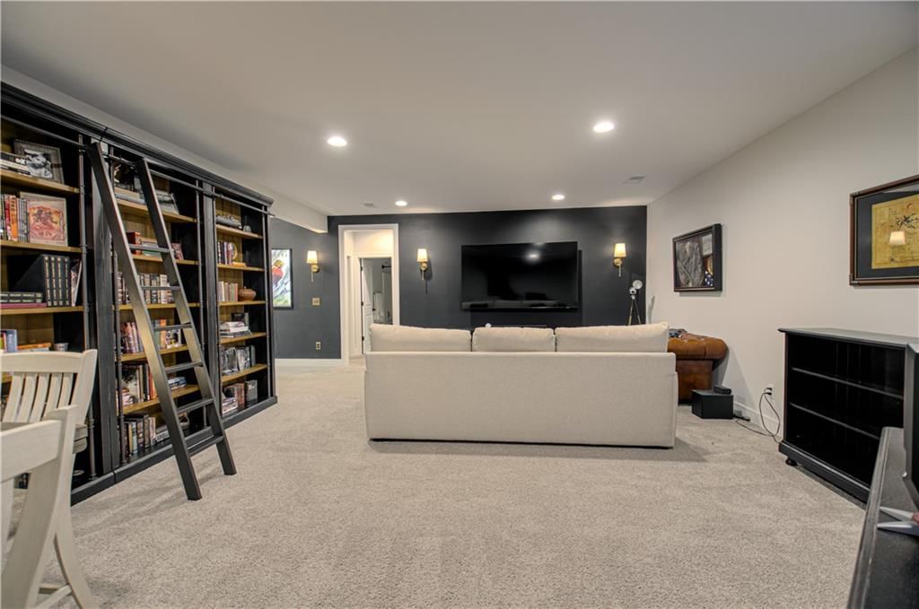 1542 SW Arbor Park Drive — photo 33