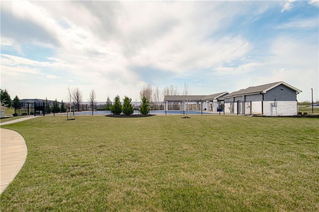 1542 SW Arbor Park Drive — photo 53