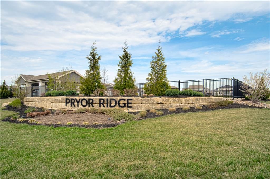 1542 SW Arbor Park Drive — photo 54