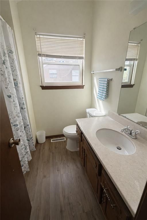 6340-6346 Hallet Street — photo 10