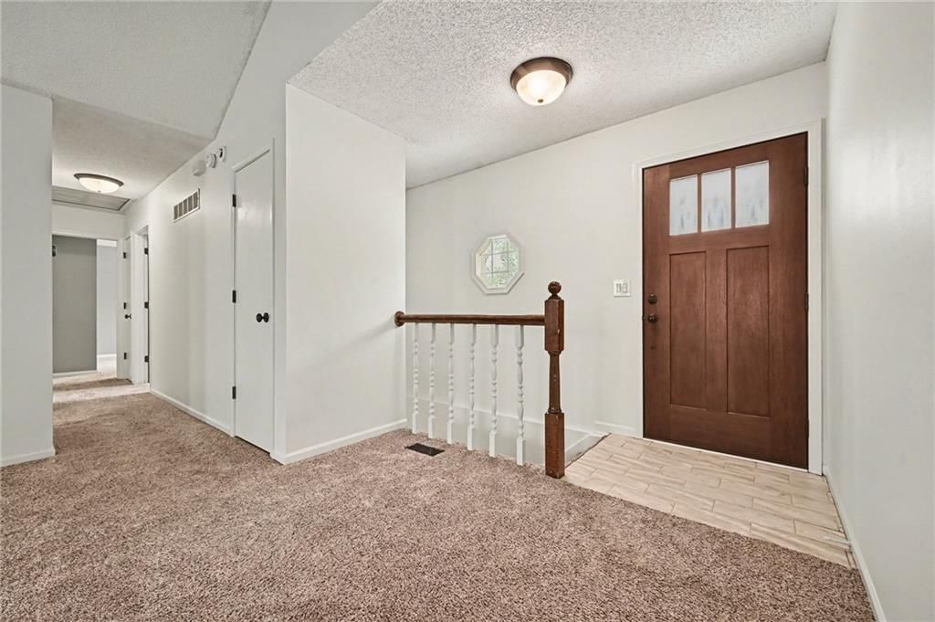 8529 N Virginia Avenue — photo 5