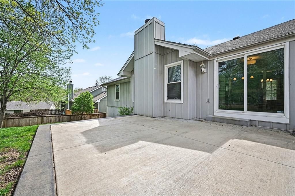 8529 N Virginia Avenue — photo 31