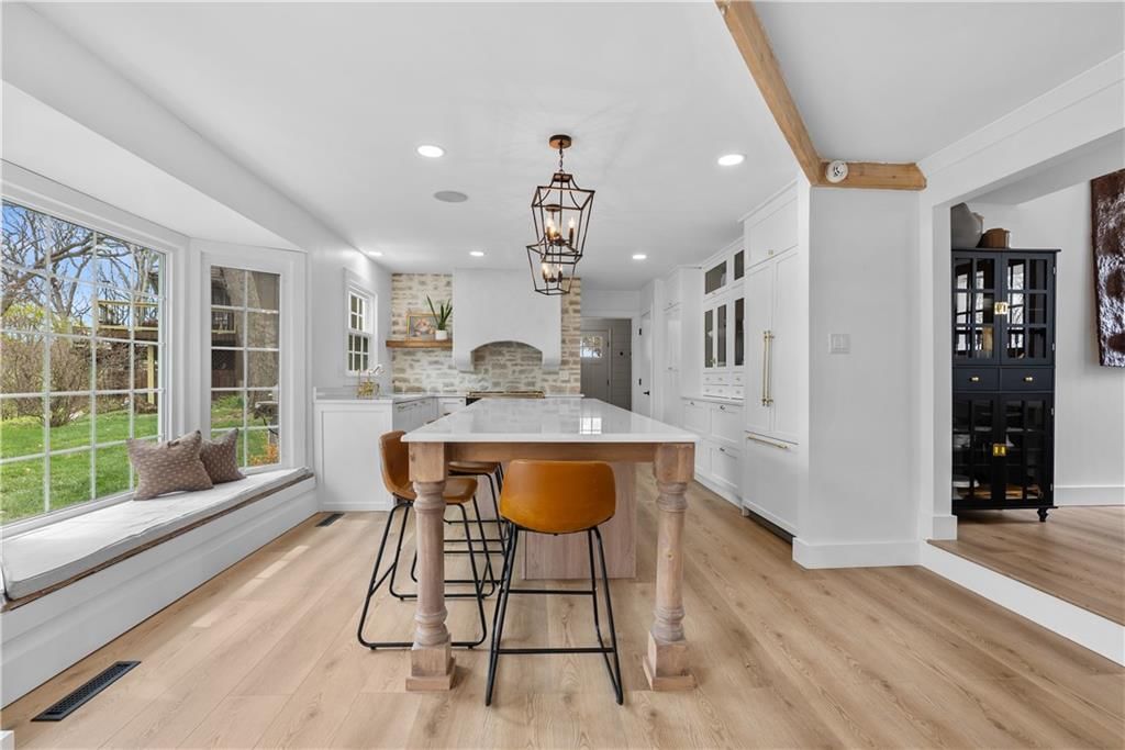 225 NW Hickory Street — photo 16