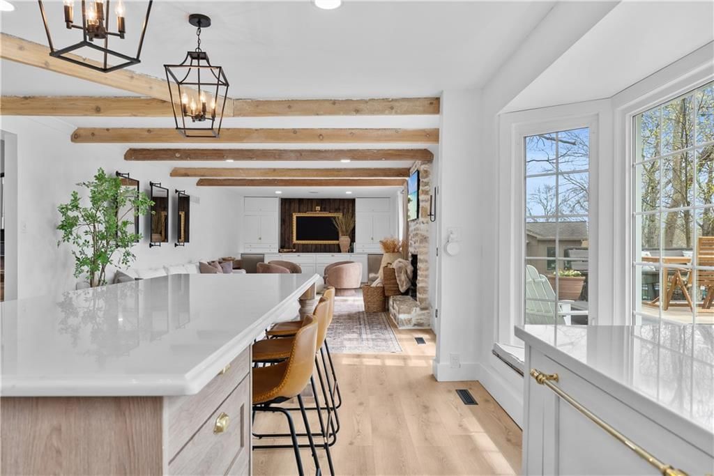225 NW Hickory Street — photo 22