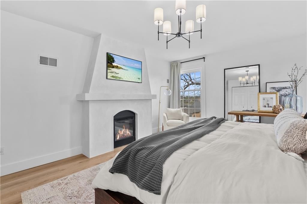 225 NW Hickory Street — photo 38