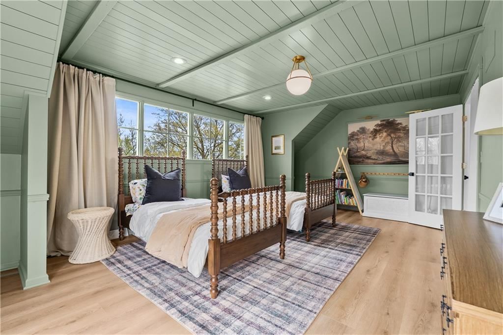 225 NW Hickory Street — photo 49