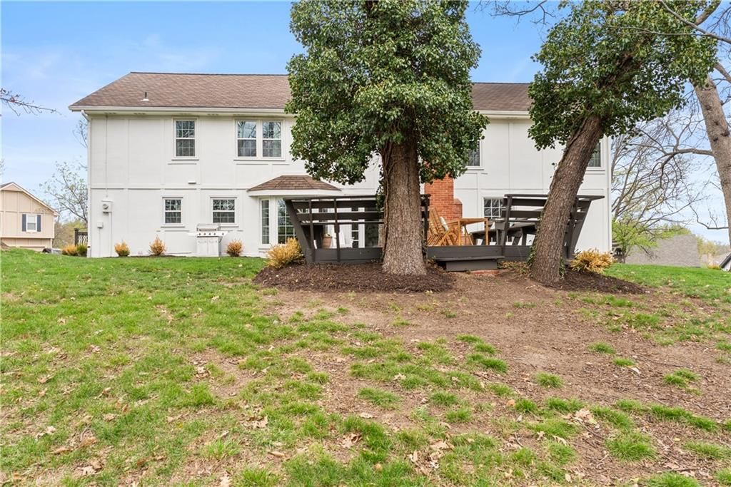 225 NW Hickory Street — photo 59