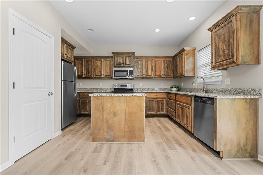 20208 E 23rd Terrace Court S — photo 12