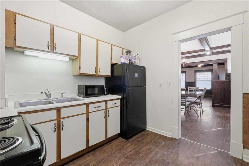 4230 Locust Street — photo 7