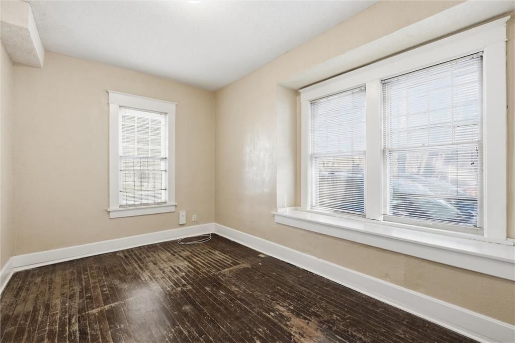 4230 Locust Street — photo 11