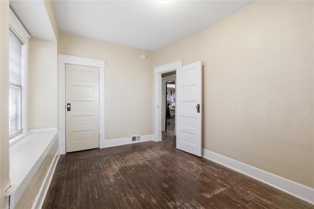 4230 Locust Street — photo 12