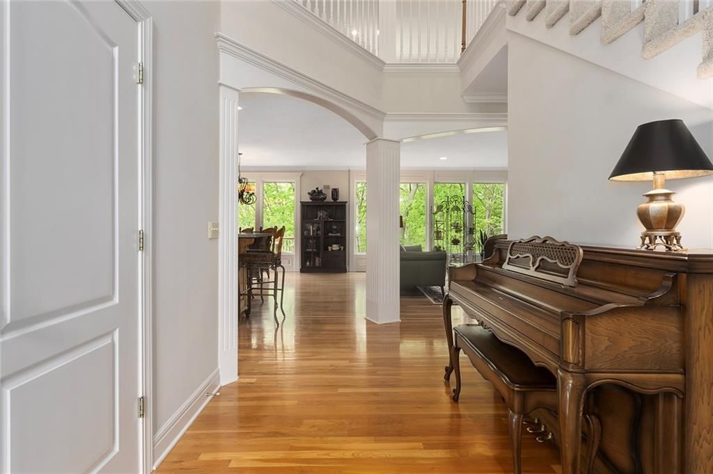 10200 Magnolia Lane — photo 3