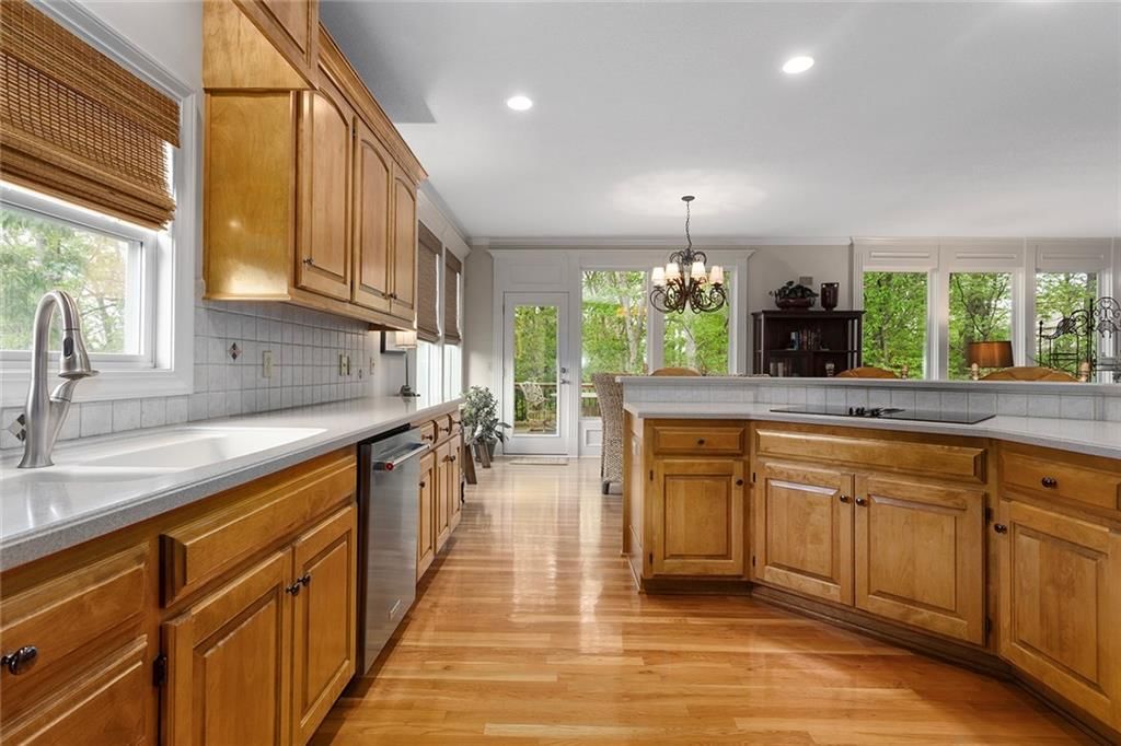 10200 Magnolia Lane — photo 12