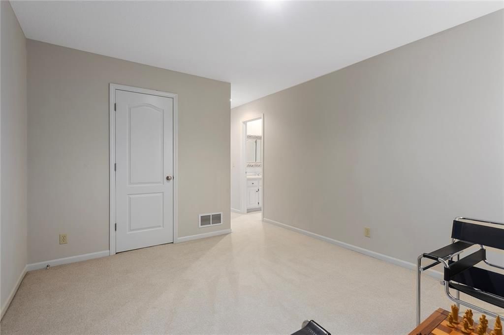 10200 Magnolia Lane — photo 44