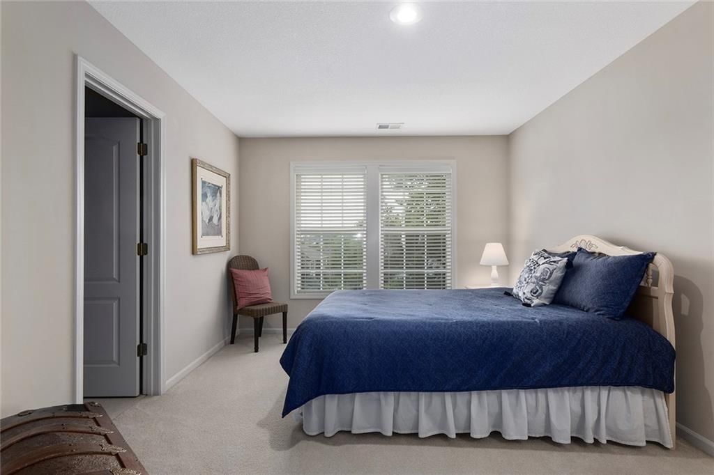 10200 Magnolia Lane — photo 45