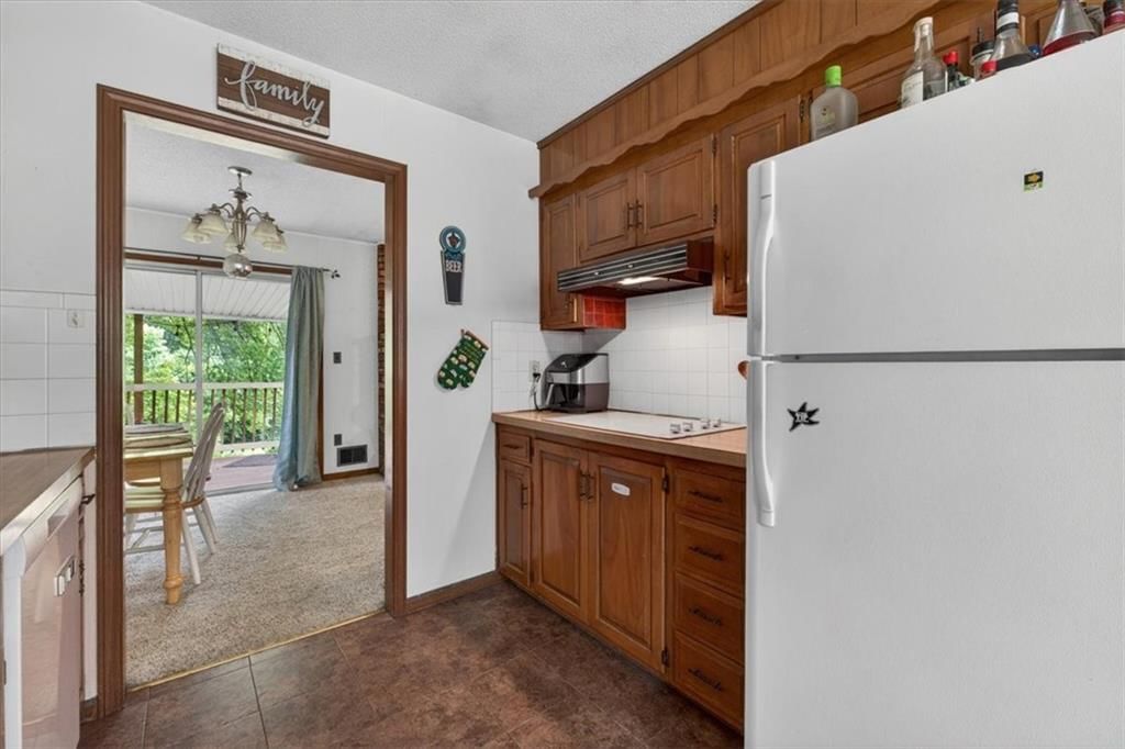 413 SW SUNSET Drive — photo 8