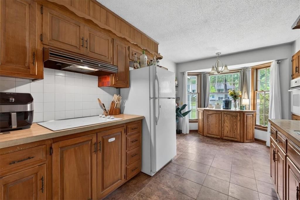 413 SW SUNSET Drive — photo 10
