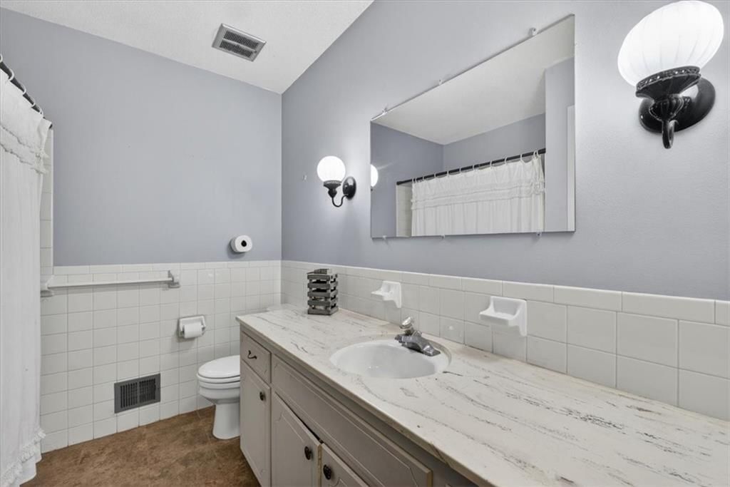 413 SW SUNSET Drive — photo 17