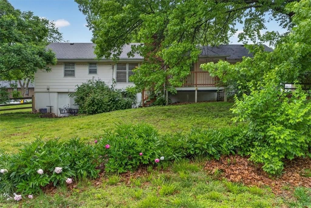 413 SW SUNSET Drive — photo 26