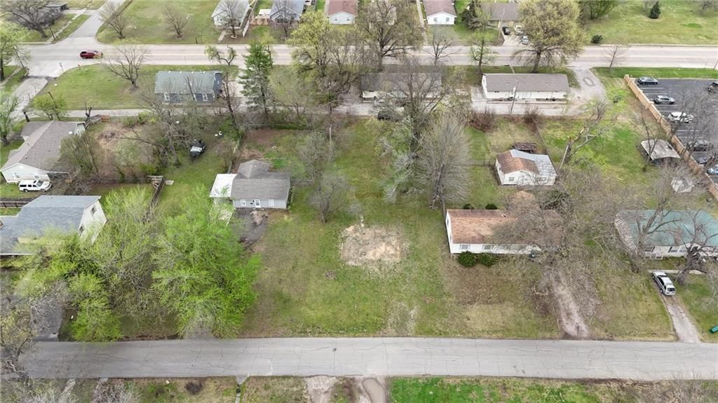 509 E Monroe Street — photo 3