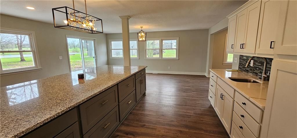 1600 Country Club Drive — photo 9