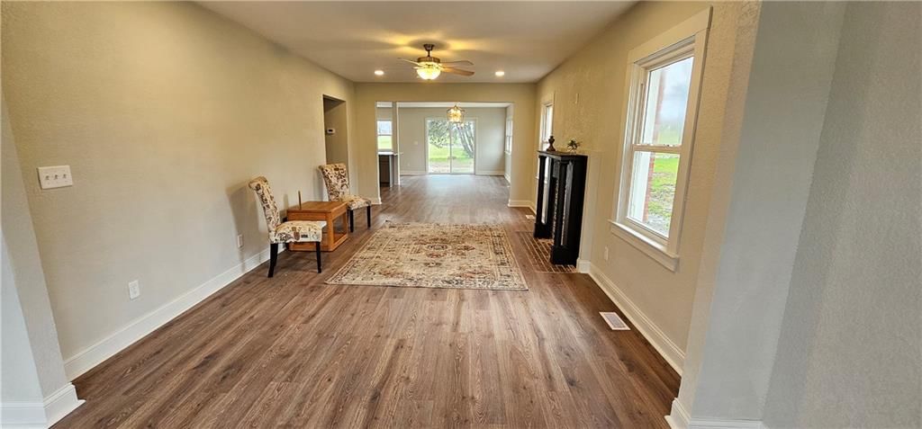 1600 Country Club Drive — photo 17