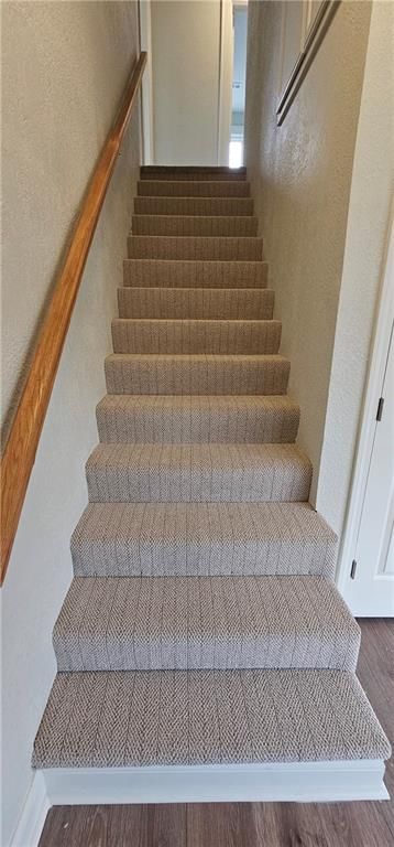 1600 Country Club Drive — photo 19