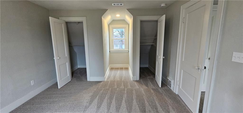1600 Country Club Drive — photo 32