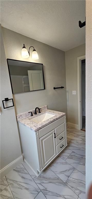 1600 Country Club Drive — photo 35