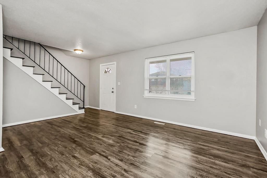 212 N Oak Drive — photo 4