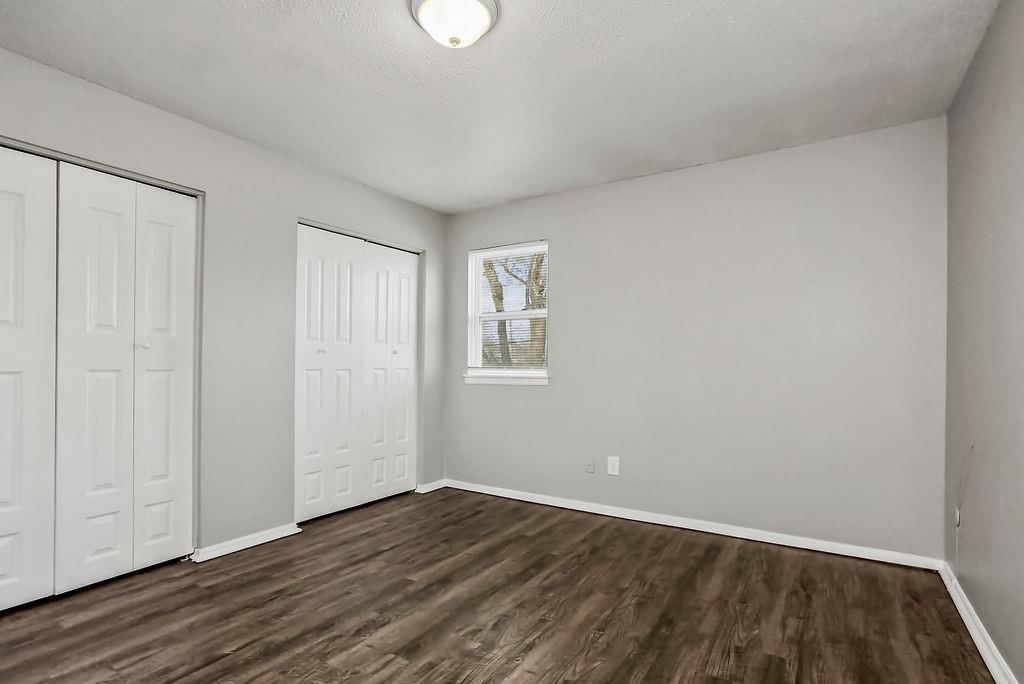 212 N Oak Drive — photo 12