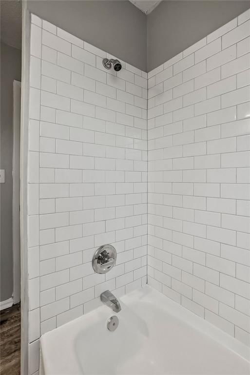 212 N Oak Drive — photo 16