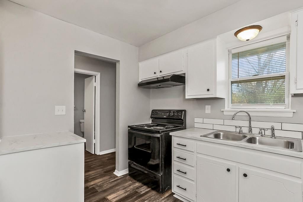212 N Oak Drive — photo 21